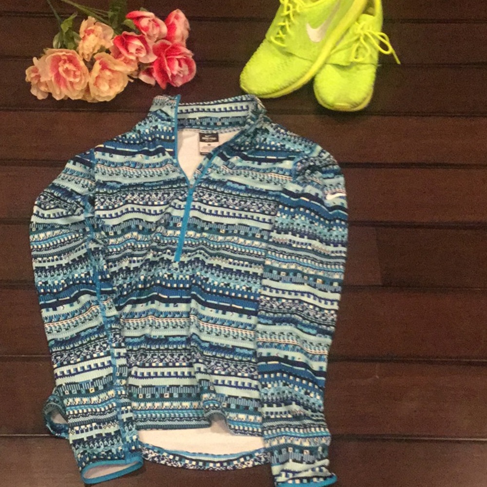 Nike pro pullover